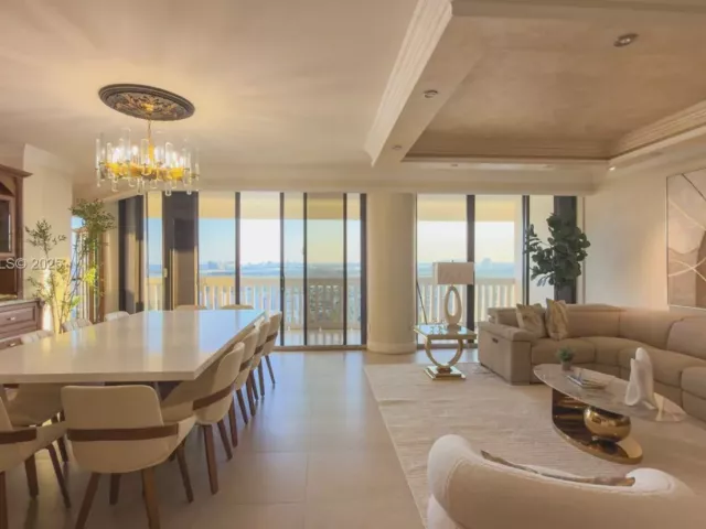 3-bedroom condo for sale in Aventura - 2000 Island Blvd 3004 - MondialRealty