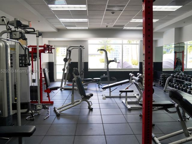 2-bedroom condo for sale in Miami - 1200 Brickell Bay Dr 1406 - MondialRealty
