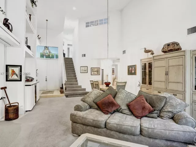 3-bedroom home for sale in West Palm Beach - 1140 Sand Drift Way B - MondialRealty