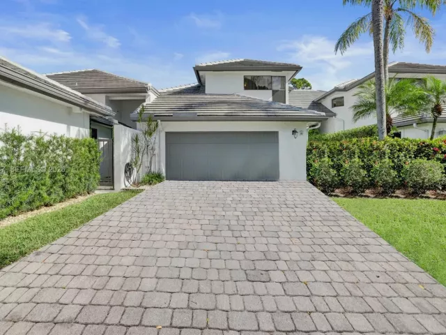 3-bedroom home for sale in West Palm Beach - 1140 Sand Drift Way B - MondialRealty