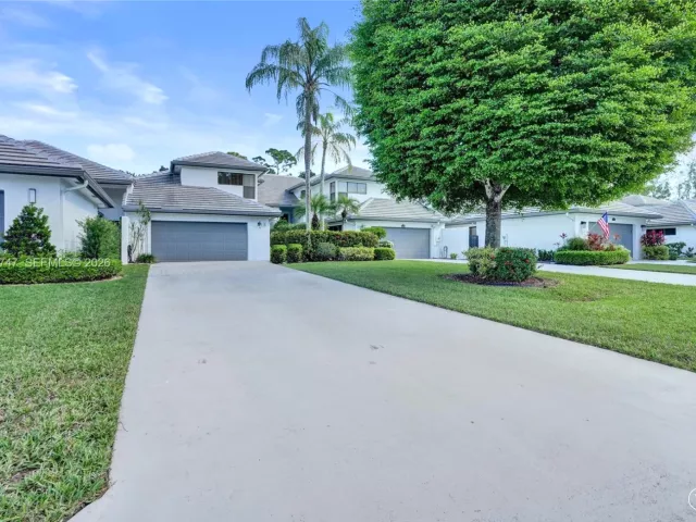 3-bedroom home for sale in West Palm Beach - 1140 Sand Drift Way B - MondialRealty