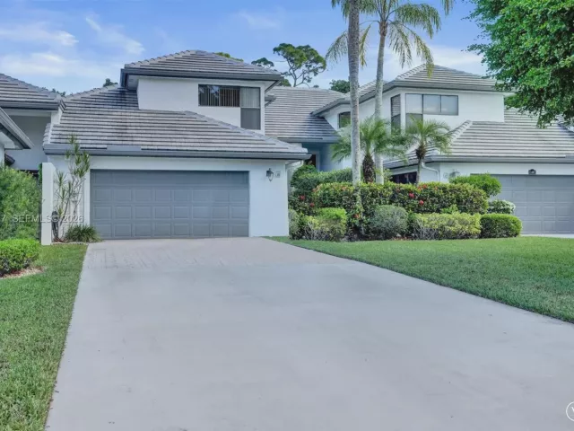 3-bedroom home for sale in West Palm Beach - 1140 Sand Drift Way B - MondialRealty