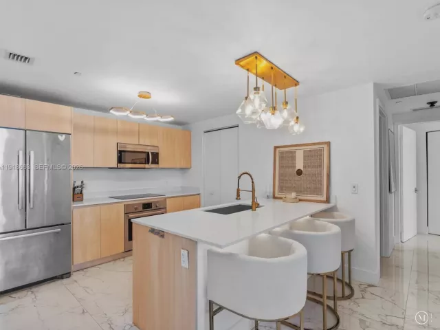 Apartment for sale  Unit #4610 - photo 6819956