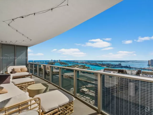 Apartment for sale  Unit #4610 - photo 6819964