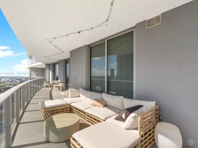 Apartment for sale  Unit #4610 - photo 6819947