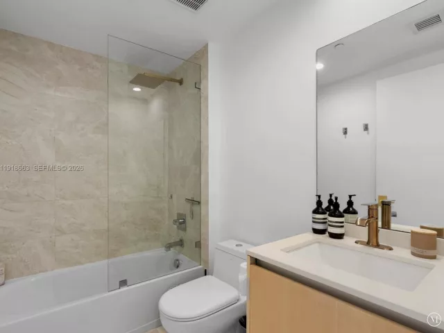 Apartment for sale  Unit #4610 - photo 6819950