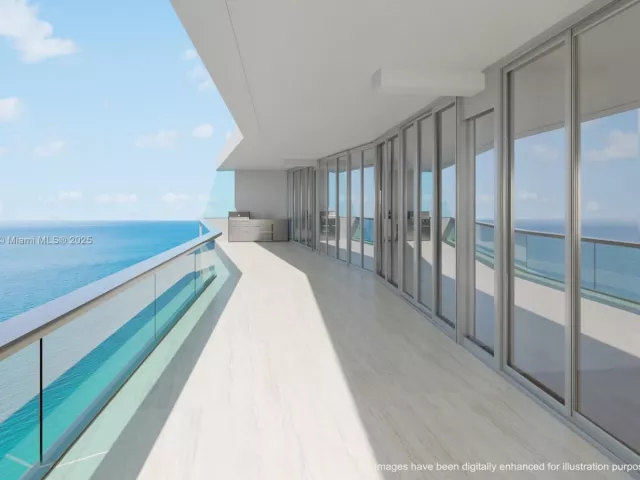 4-bedroom condo for sale in Sunny Isles Beach - 18501 Collins Ave 4903 - MondialRealty