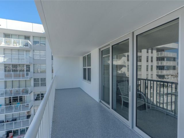 Apartment for sale  Unit #2202 - photo 7448217