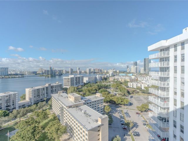 Apartment for sale  Unit #2202 - photo 7448218