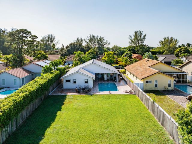 Home for sale at 7483 Silver Woods Court - photo 6846593