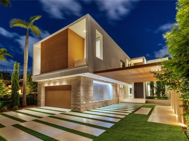 Home for sale at 94 S Hibiscus Dr - photo 6826540