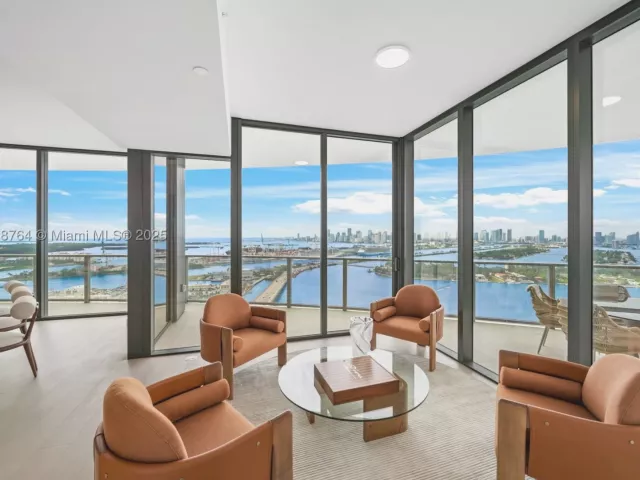 4-bedroom condo for sale in Miami Beach - 500 Alton 3402.03 - MondialRealty