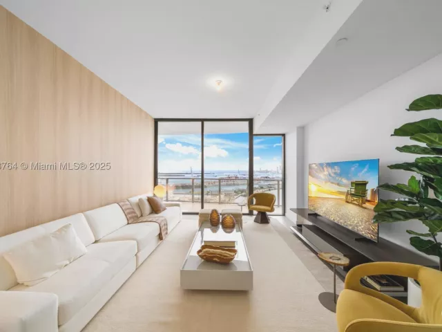 4-bedroom condo for sale in Miami Beach - 500 Alton 3402.03 - MondialRealty