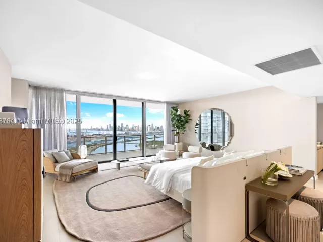 4-bedroom condo for sale in Miami Beach - 500 Alton 3402.03 - MondialRealty