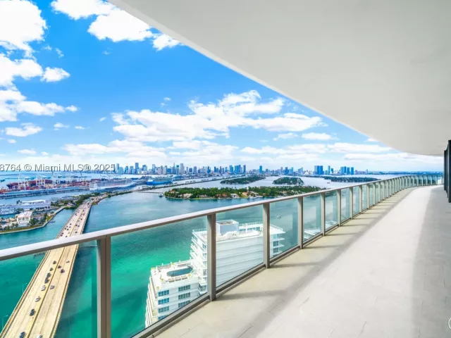 4-bedroom condo for sale in Miami Beach - 500 Alton 3402.03 - MondialRealty