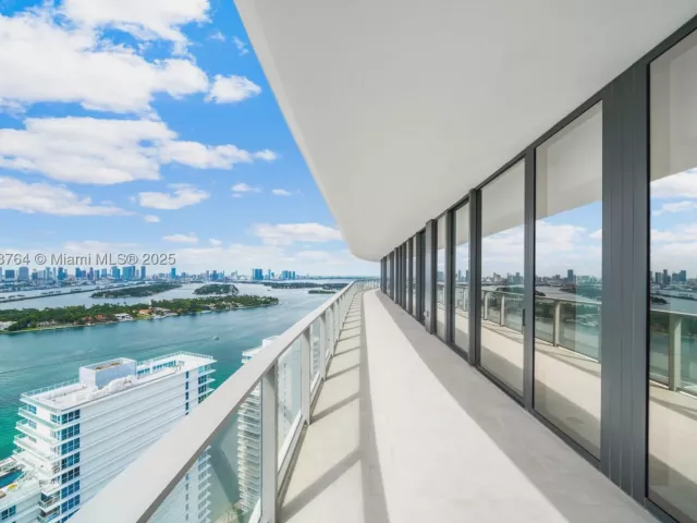 4-bedroom condo for sale in Miami Beach - 500 Alton 3402.03 - MondialRealty