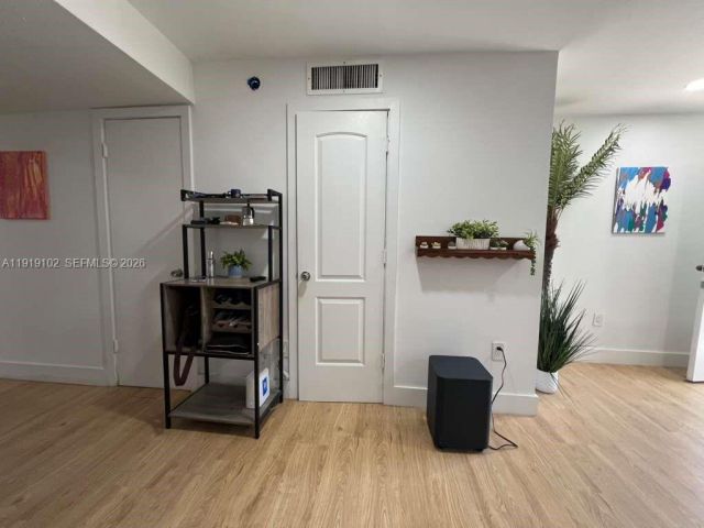 Home for rent at 1480 NE 151st St 101 - photo 7449190