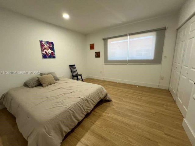 Home for rent at 1480 NE 151st St 101 - photo 7449215