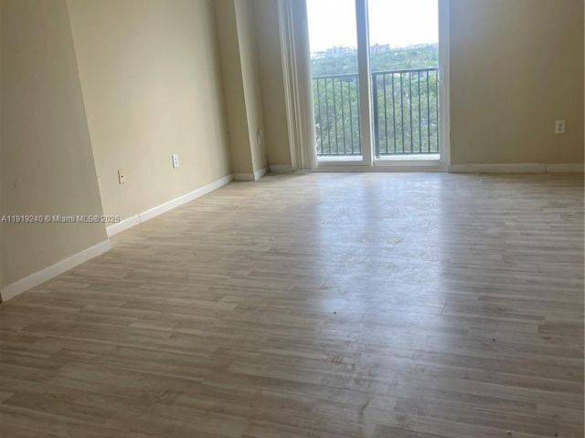 Apartment for sale  Unit #1607 - photo 7437248