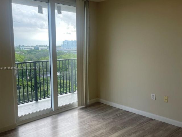 Apartment for sale  Unit #1607 - photo 7437253