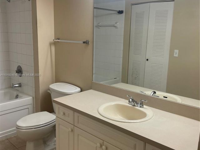 Apartment for sale  Unit #1607 - photo 7437257