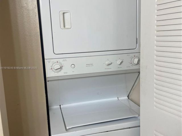 Apartment for sale  Unit #1607 - photo 7437259