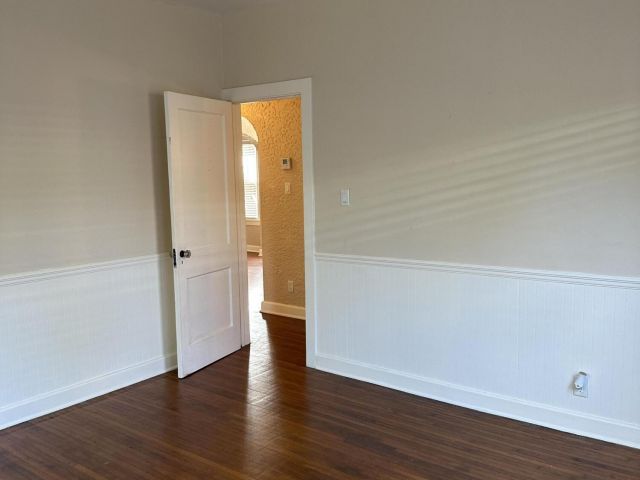 Home for rent at 229 Lakeland Drive - photo 6829869