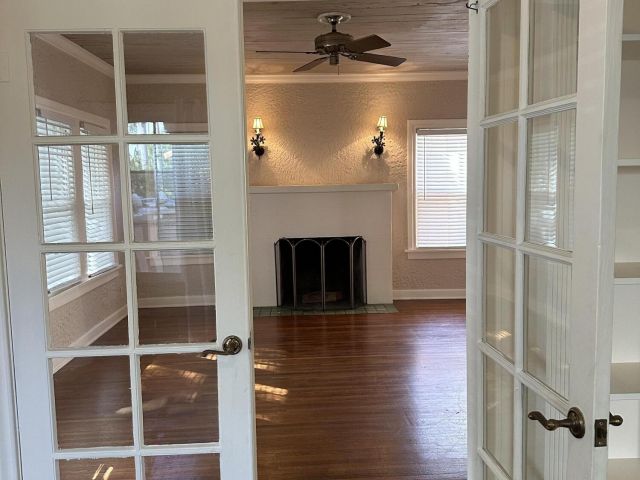 Home for rent at 229 Lakeland Drive - photo 6829877