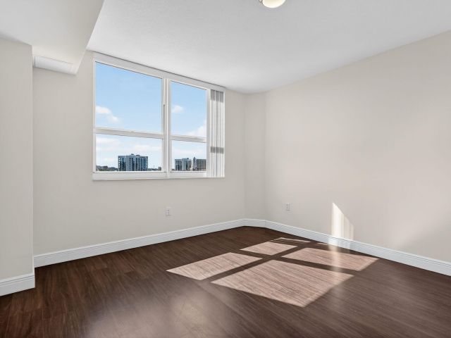 Apartment for sale  Unit #605 - photo 6827693