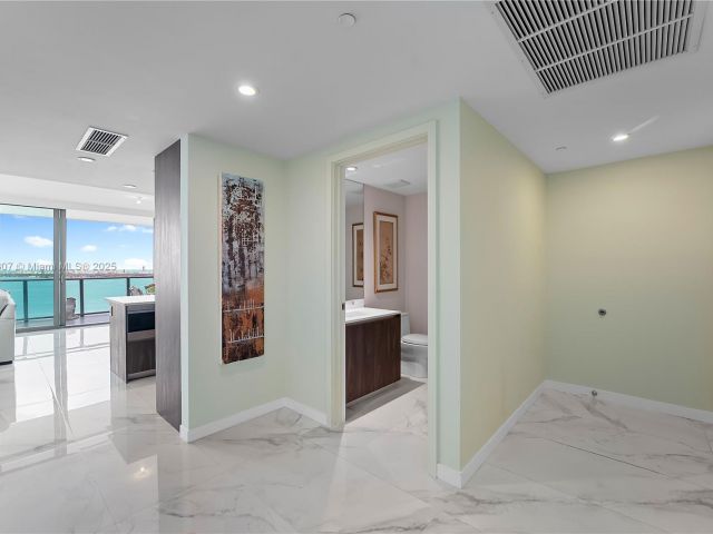 Apartment for sale  Unit #3106 - photo 6826152