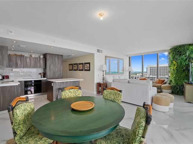 Apartment for sale  Unit #3106 - photo 6826160