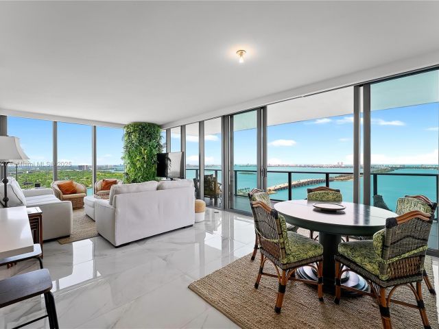 Apartment for sale  Unit #3106 - photo 6826166