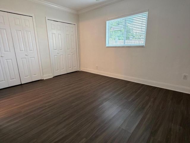 Home for rent at 3 Forest Hills Lane - photo 6830325