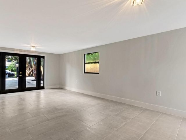 Home for sale at 537 NE 14th Court - photo 6827150