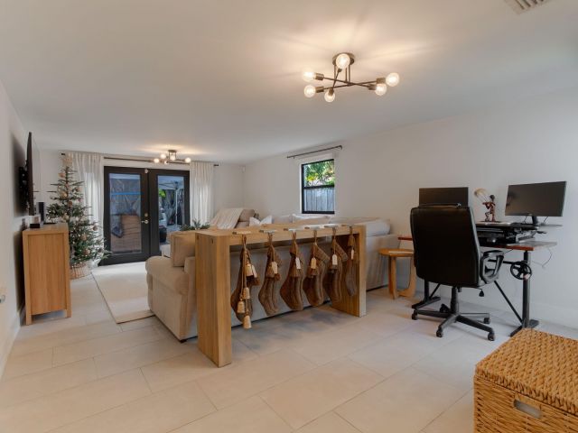 Home for sale at 537 NE 14th Court - photo 6871287