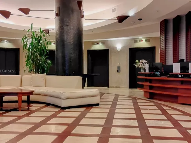 1-bedroom condo for rent in Miami Beach - 1500 Bay Rd 1002S - MondialRealty