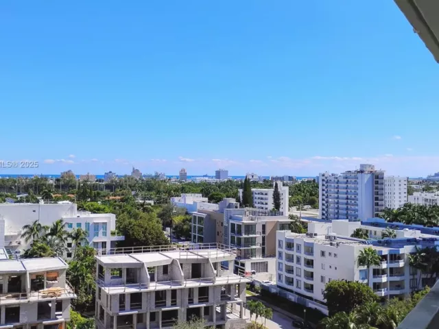 1-bedroom condo for rent in Miami Beach - 1500 Bay Rd 1002S - MondialRealty