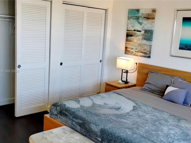 Apartment for rent  Unit #1002S - photo 6840300