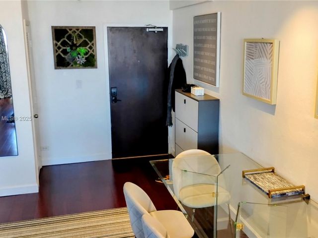 Apartment for rent  Unit #1002S - photo 6840307