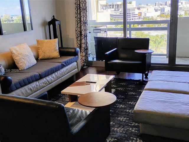 Apartment for rent  Unit #1002S - photo 6840309