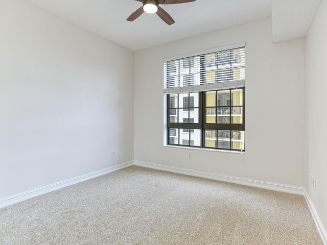 Apartment for rent  Unit #603 - photo 6856960