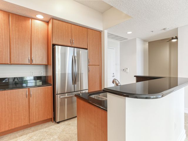 Apartment for rent  Unit #603 - photo 6856967