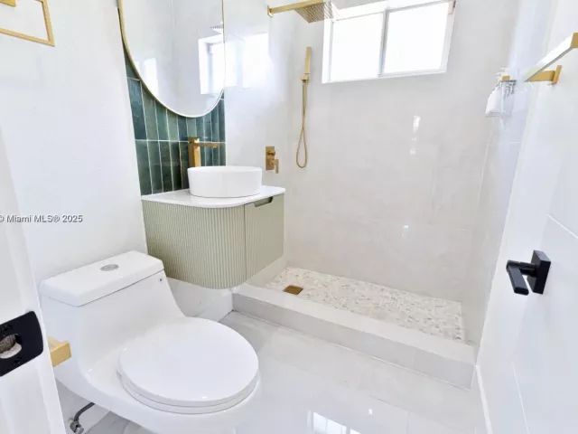 3-bedroom home for sale in North Miami - 75 NW 125th St - MondialRealty