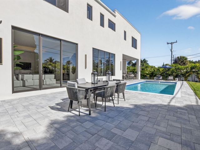 Home for sale at 1224 SW 13 Street - photo 6836762