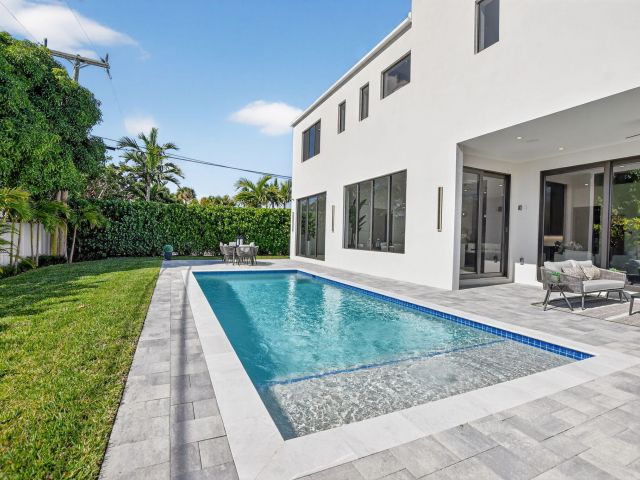 Home for sale at 1224 SW 13 Street - photo 6836763