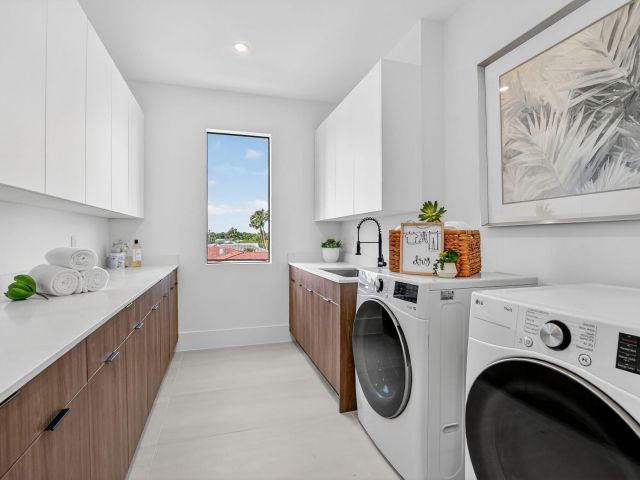 Home for sale at 1224 SW 13 Street - photo 6836773