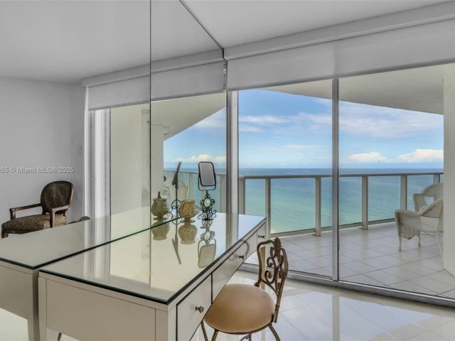 Apartment for rent  Unit #1836 - photo 6826122