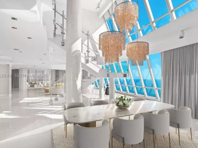 6-bedroom condo for sale in Sunny Isles Beach - 17121 Collins Ave 4806 - MondialRealty