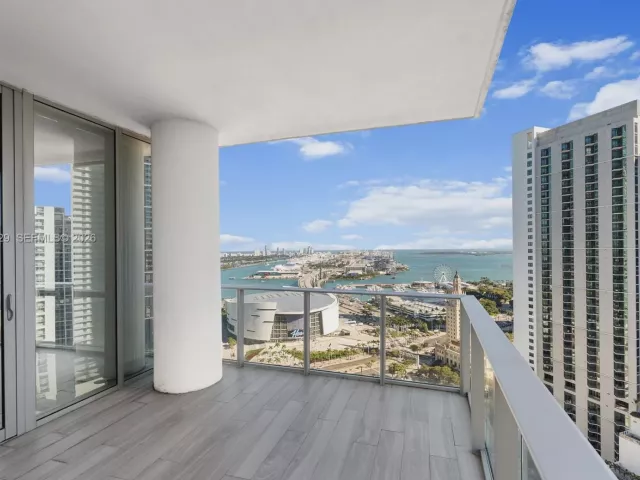 3-bedroom condo for sale in Miami - 851 NE 1st Ave 2811 - MondialRealty