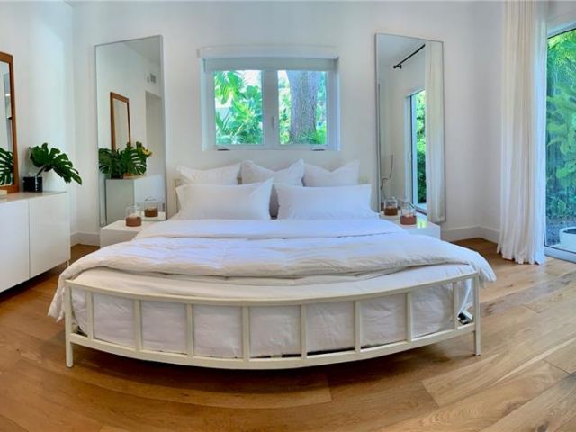 Home for rent at 12020 NE 5th Ave - photo 6824721